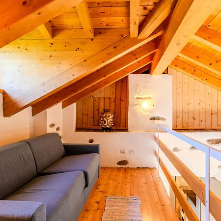 Casa Di Sasso By Interhome 別荘 Pianello Del Lario